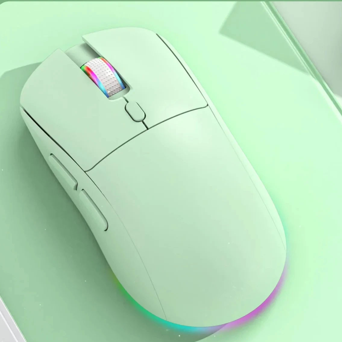 Souris de Jeu Tri‑Mode 4800 DPI – Bluetooth, 2,4 GHz & Filaire, RGB, Rechargeable