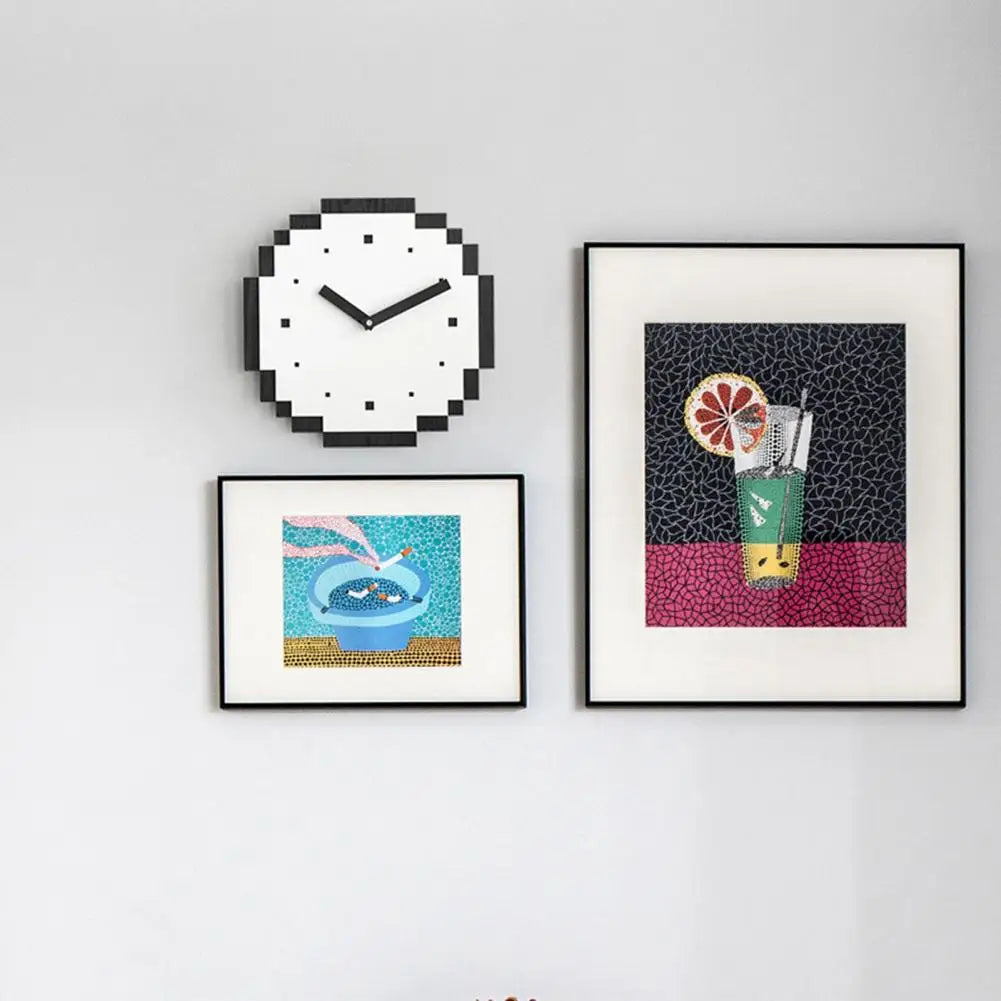 Horloge murale design Pixel, silencieuse à quartz – Style moderne pour maison, bureau et gaming room