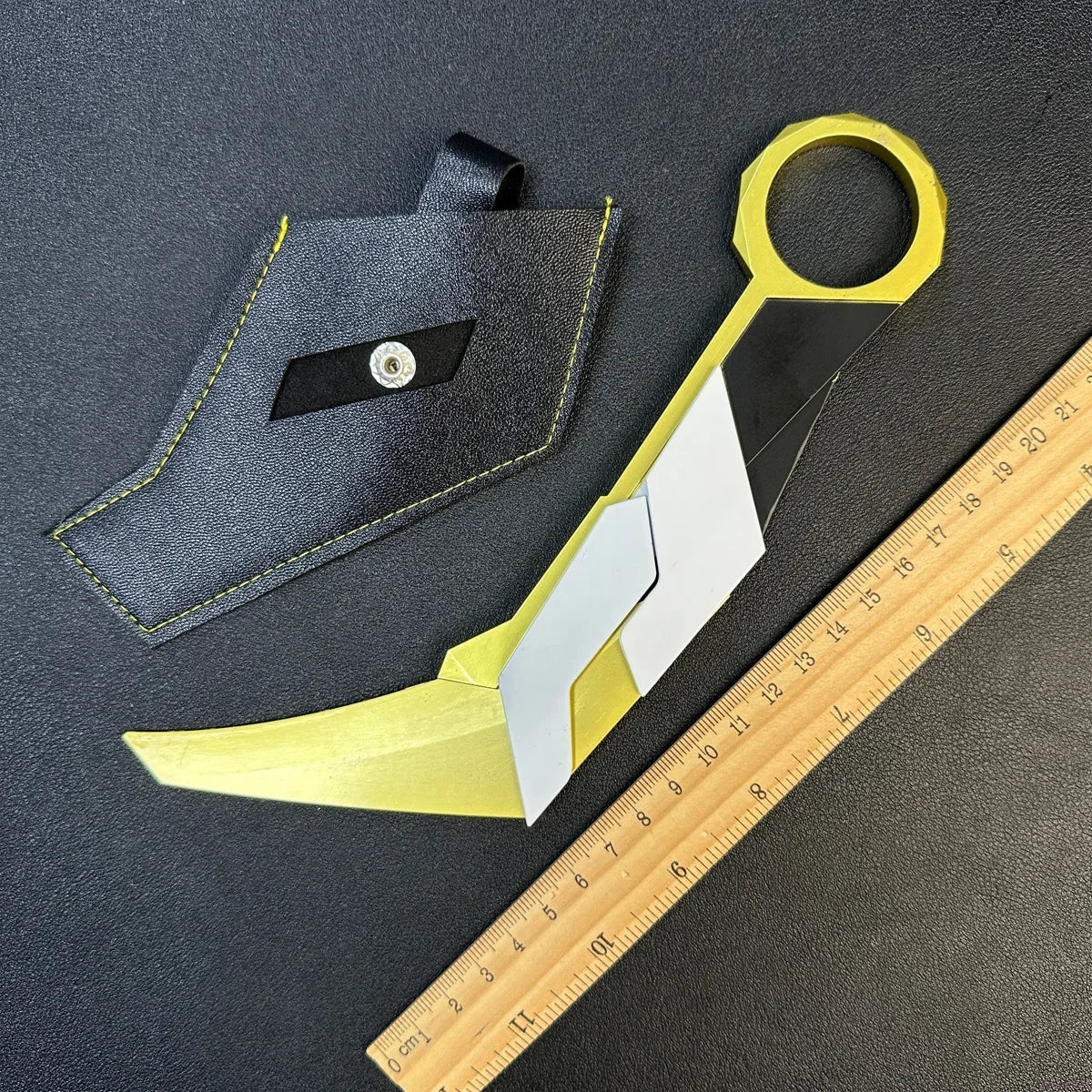 Karambit Rotatif – Réplique Valorant Champions 2021 | Métal | Cosplay & Décoration