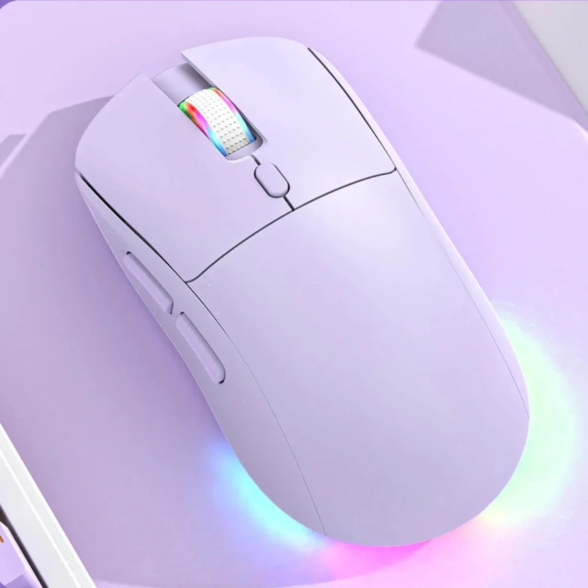 Souris de Jeu Tri‑Mode 4800 DPI – Bluetooth, 2,4 GHz & Filaire, RGB, Rechargeable