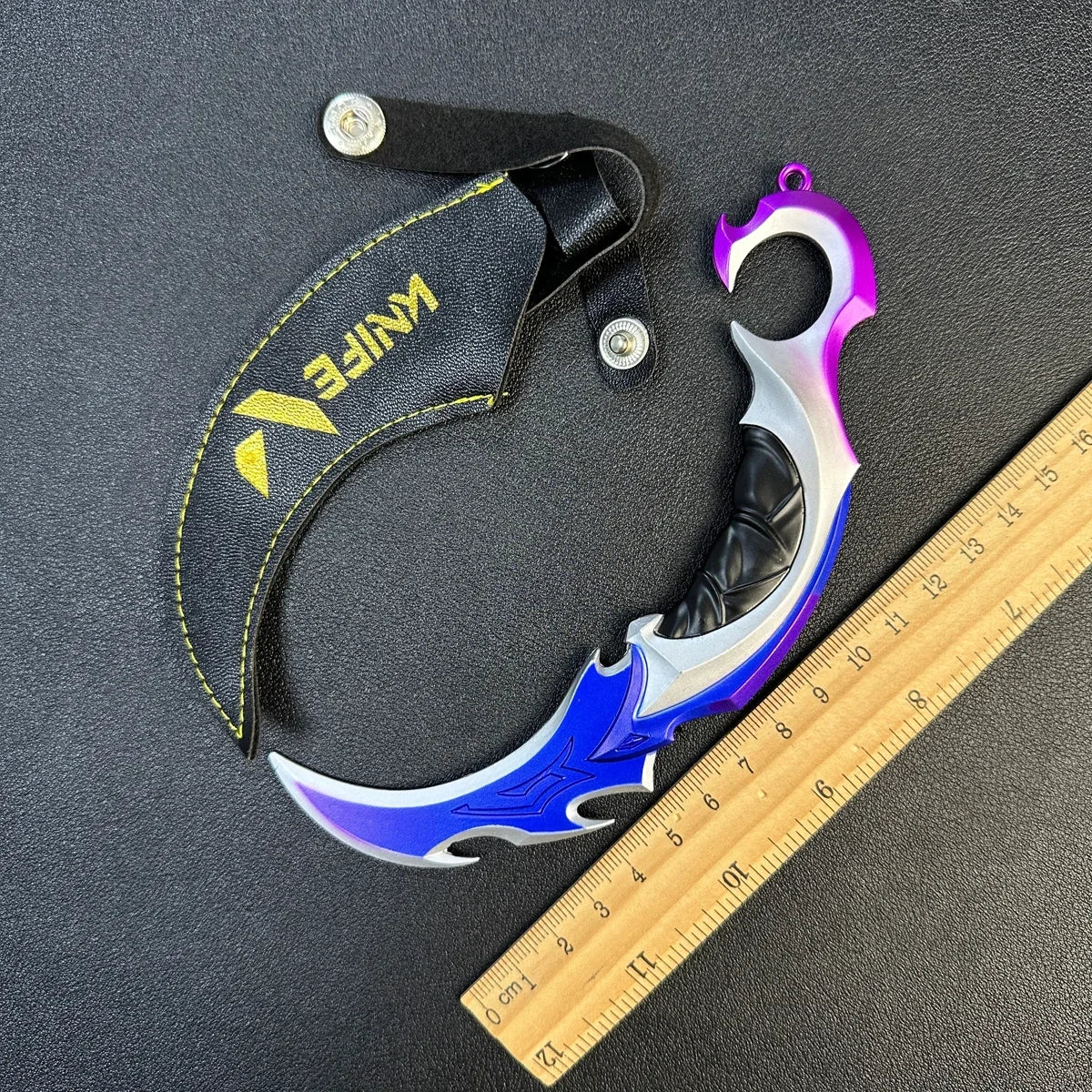 Karambit Rotatif – Réplique Valorant Champions 2021 | Métal | Cosplay & Décoration