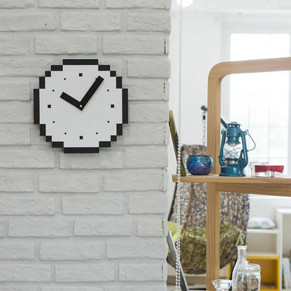 Horloge murale design Pixel, silencieuse à quartz – Style moderne pour maison, bureau et gaming room