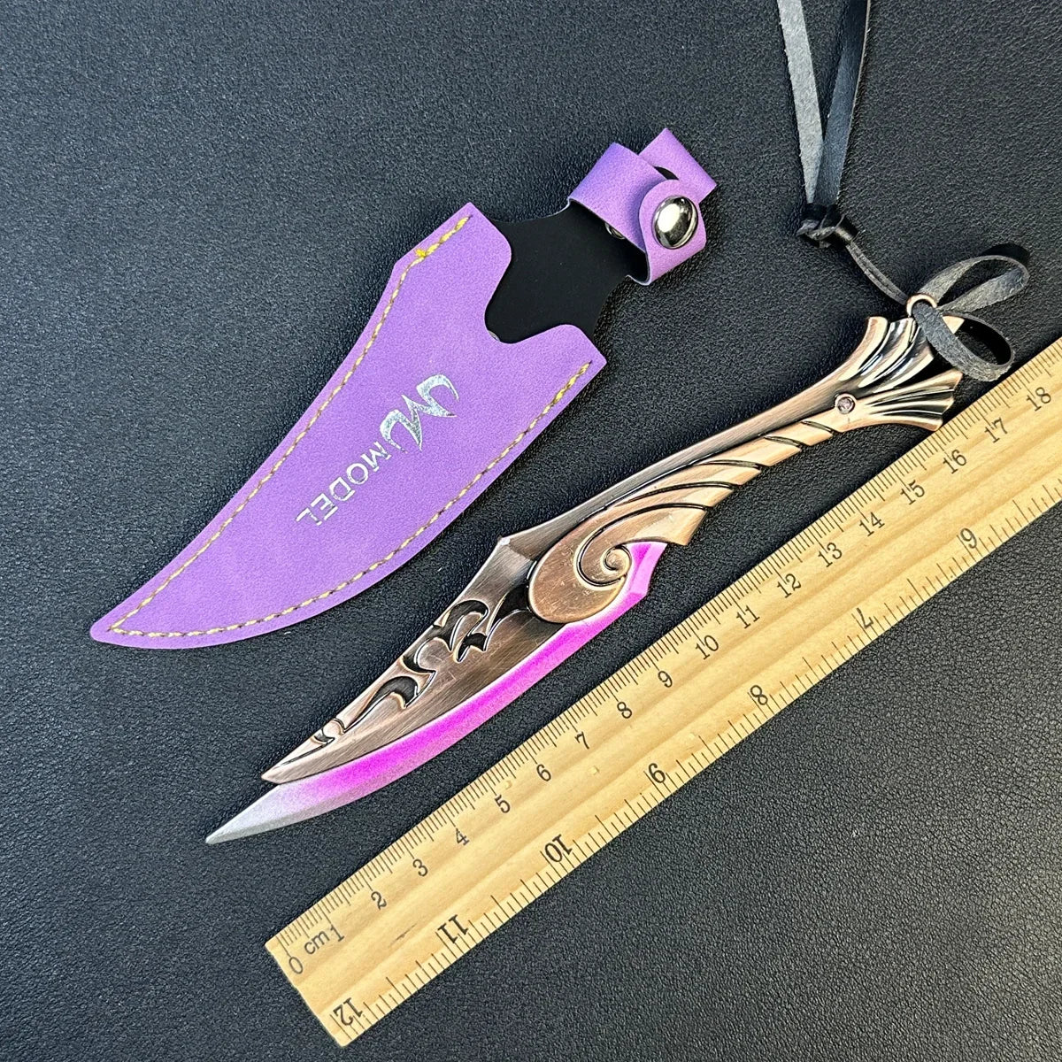 Karambit Rotatif – Réplique Valorant Champions 2021 | Métal | Cosplay & Décoration